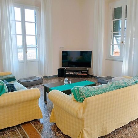 I Musetti Guesthouse جنوة المظهر الخارجي الصورة